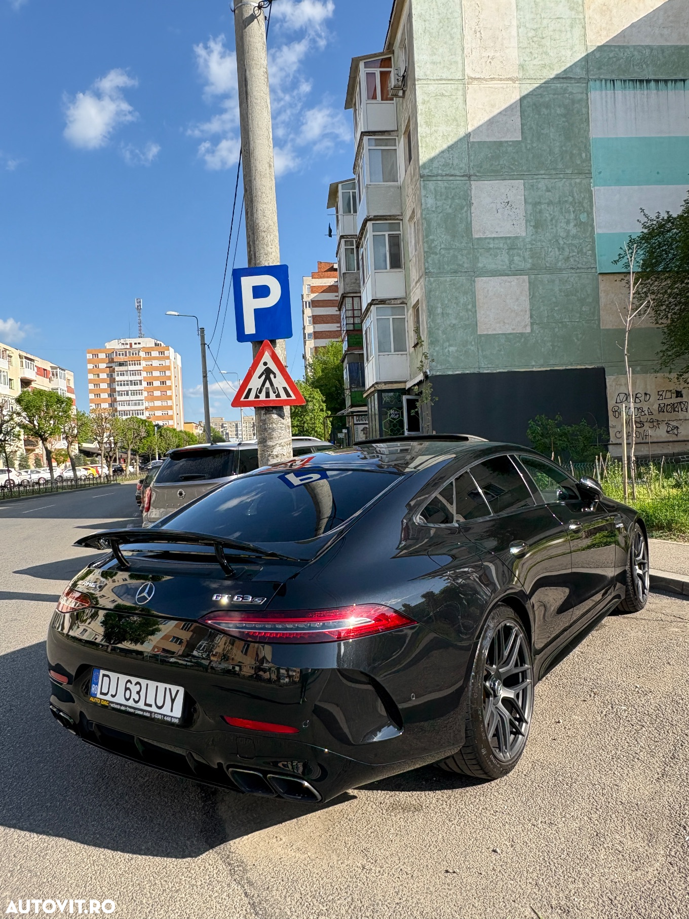 Mercedes-Benz AMG GT-S 63 4MATIC+ - 31