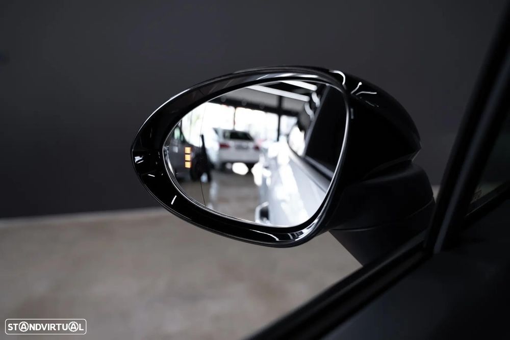 Porsche Macan Electric - 55