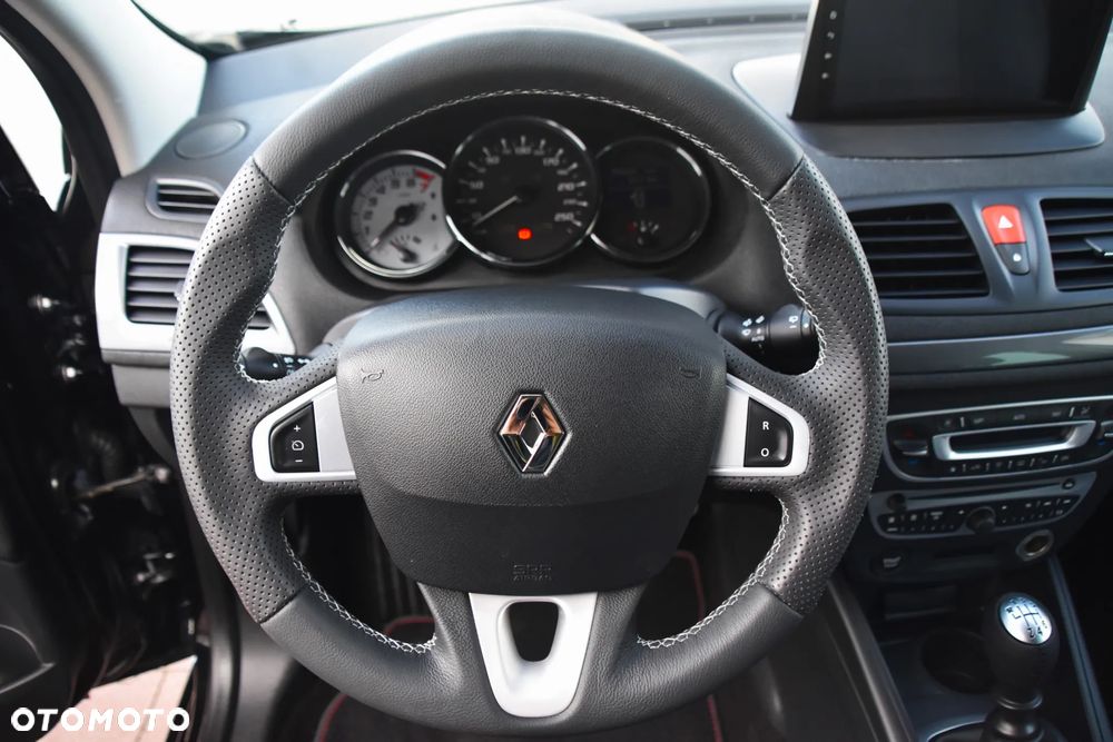 Renault Megane TCe 180 GT - 15