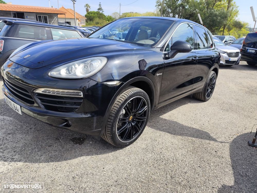 Porsche Cayenne S Hybrid - 1