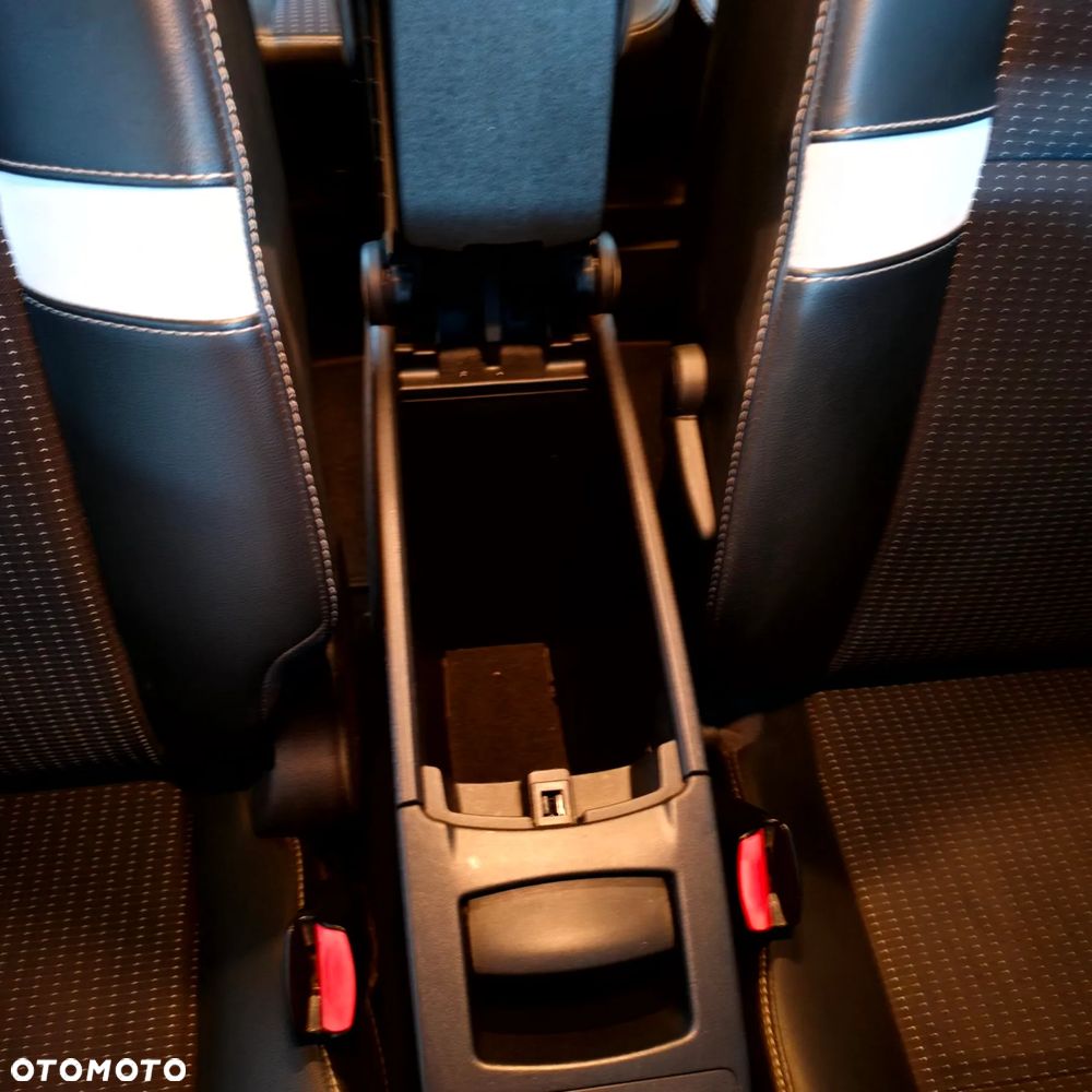 Renault Scenic - 36