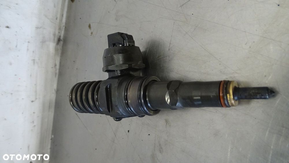 POMPOWTRYSK VOLKSWAGEN GOLF V 2.0SDI 038130073AS - 7