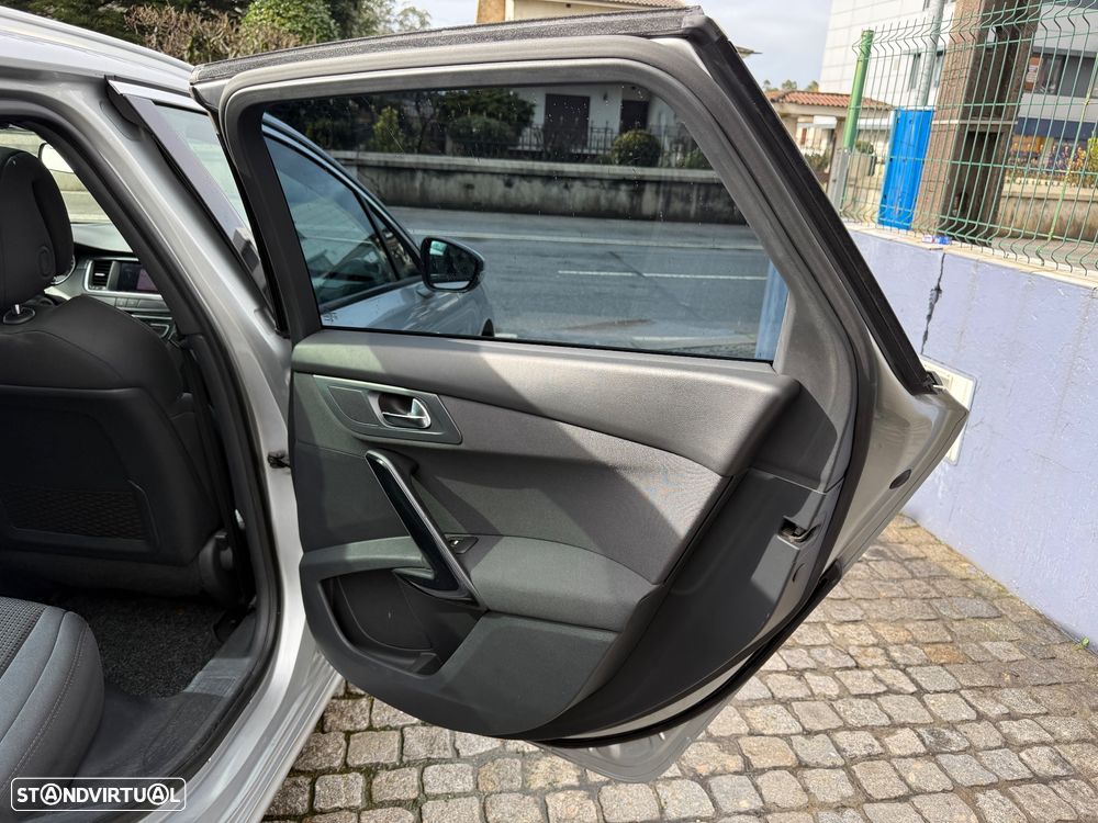 Peugeot 508 SW 1.6 e-HDi Allure CMP6 - 33