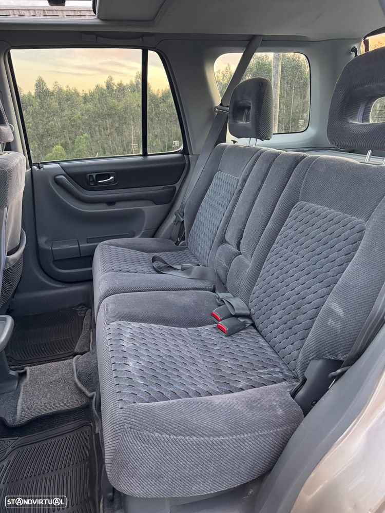Honda CR-V 2.0 ES - 11