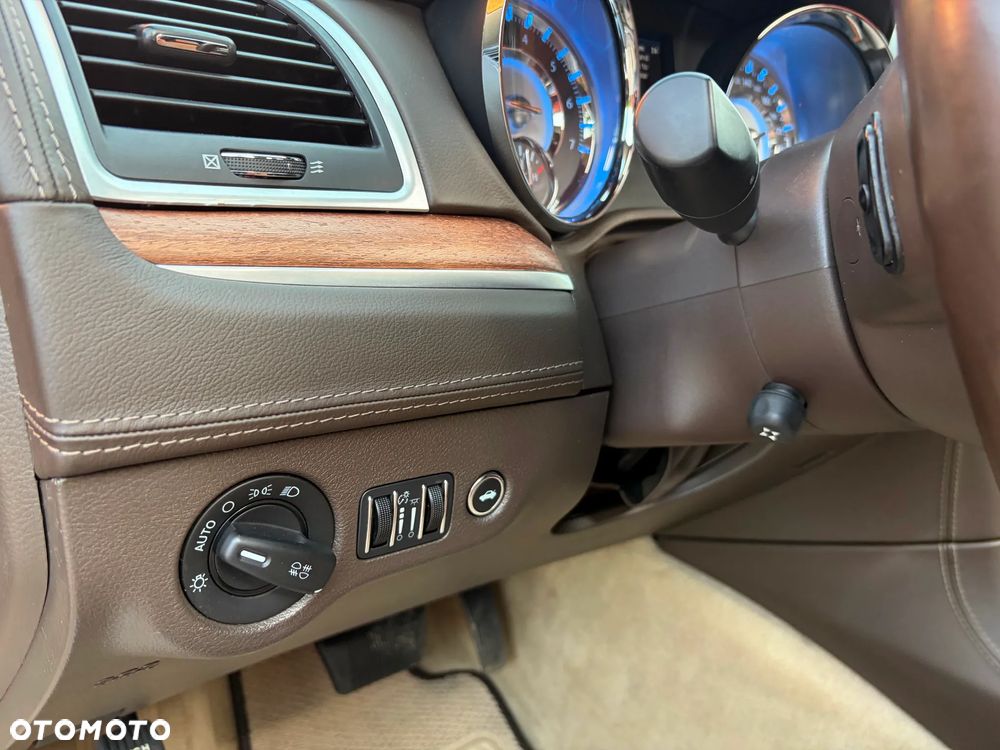 Lancia Thema 3.6 V6 VVT 24V Automatik Executive - 19