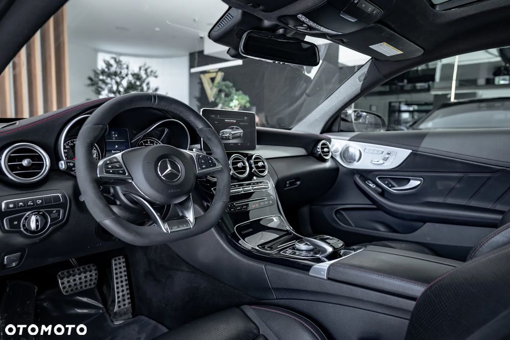 Mercedes-Benz Klasa C AMG 43 4Matic 9G-TRONIC - 34