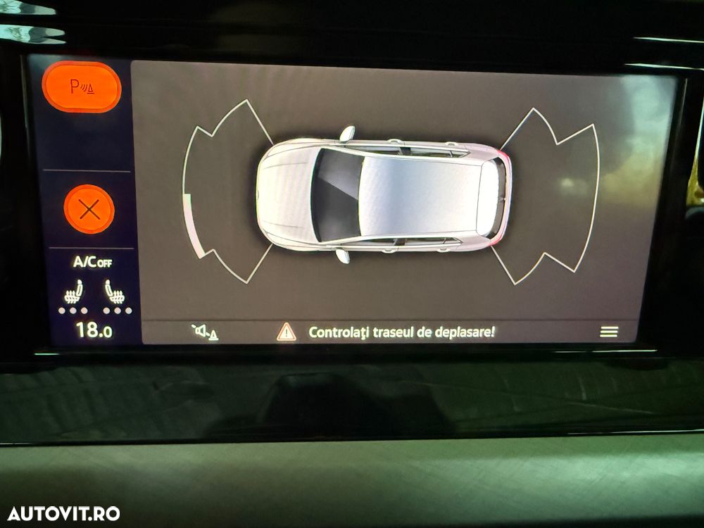 Volkswagen Golf 1.0 eTSI DSG MHEV Life - 26