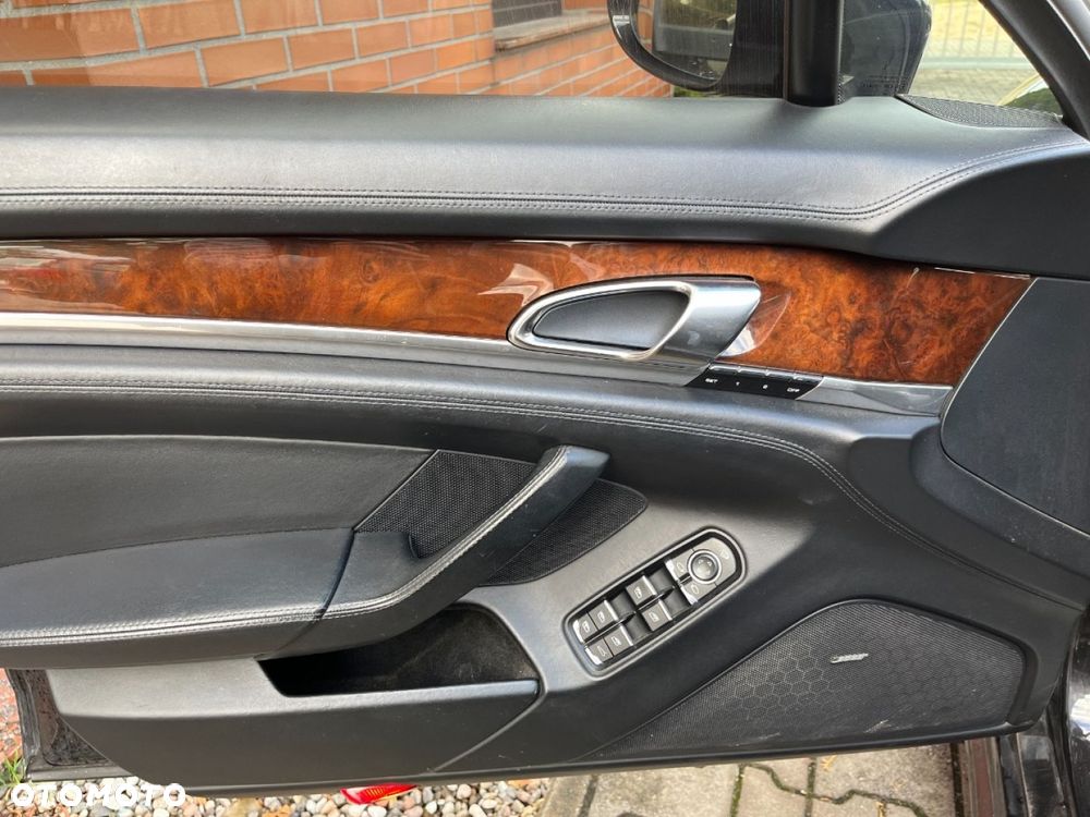 Porsche Panamera Turbo - 19