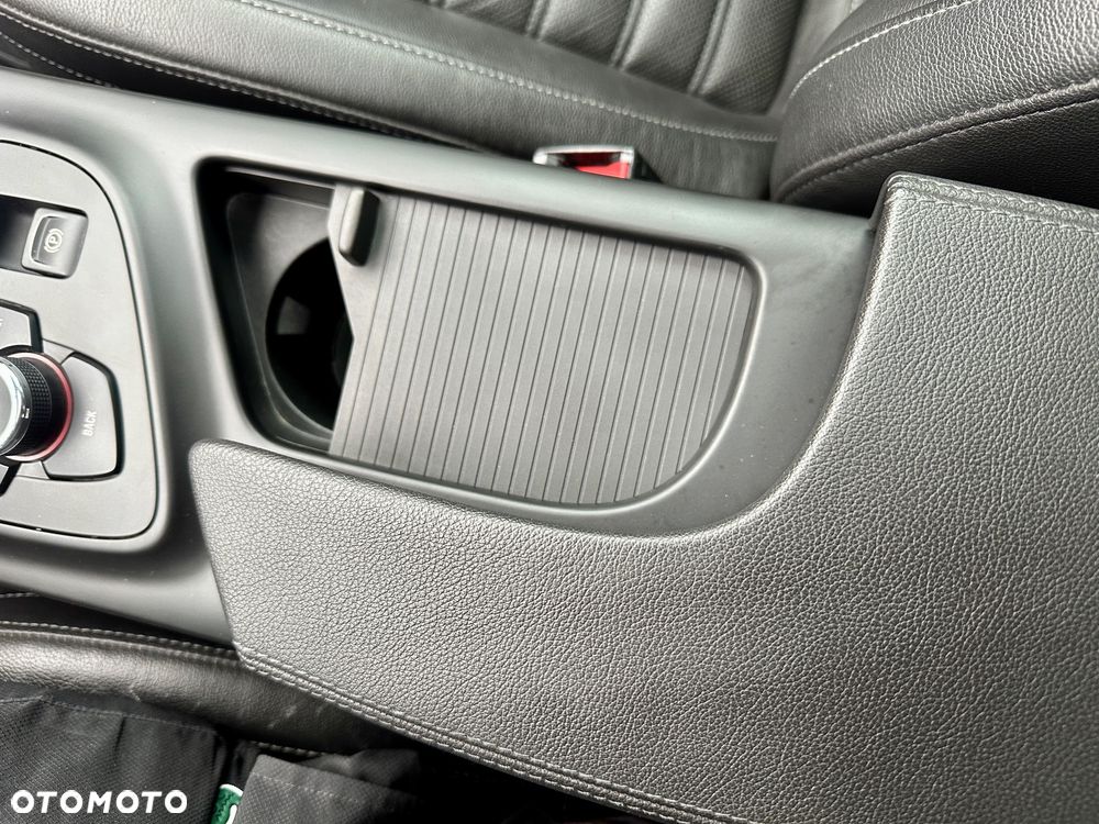 Opel Insignia 2.0 Turbo Automatik 150 Jahre - 27