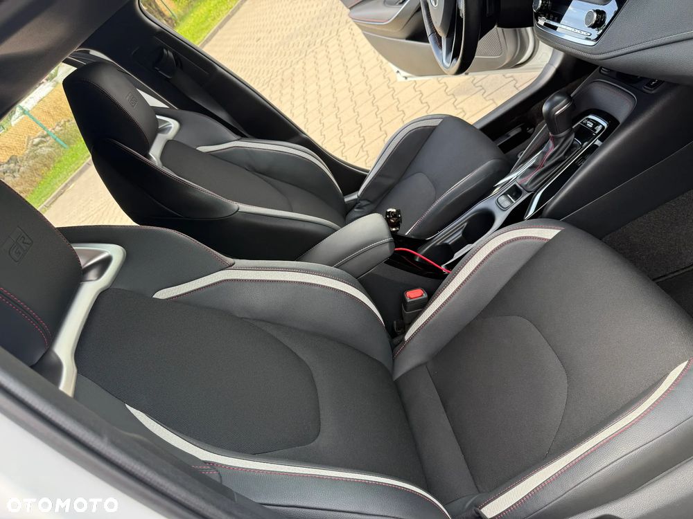 Toyota Corolla 2.0 Hybrid GR Sport Dynamic - 19