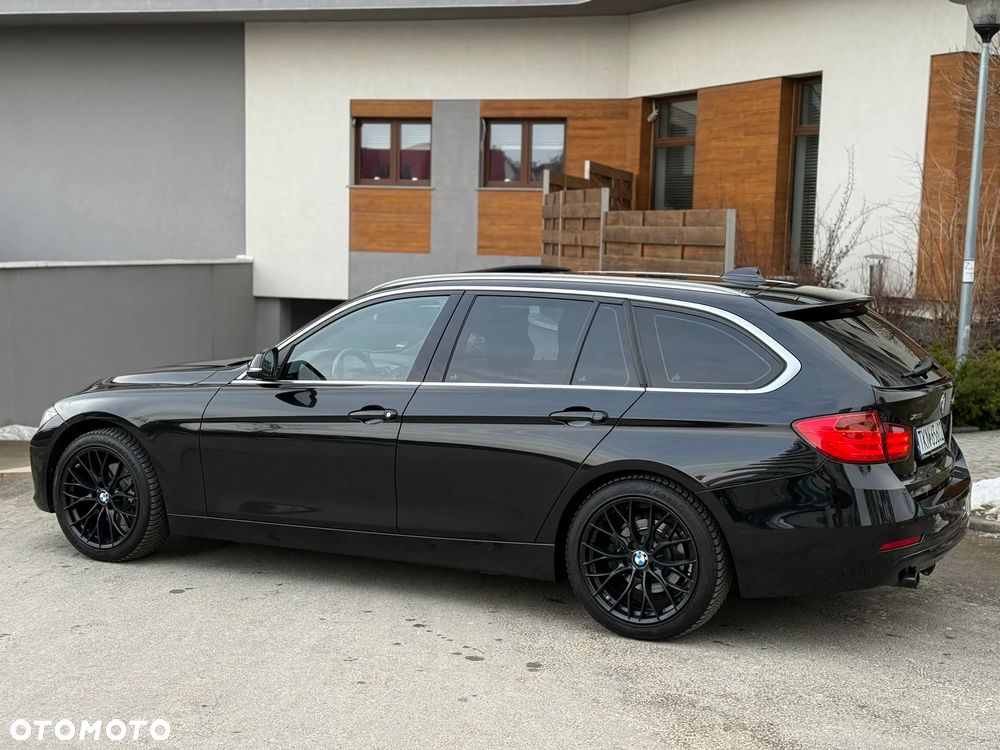 BMW Seria 3 320d xDrive Sport-Aut Sport Line - 11