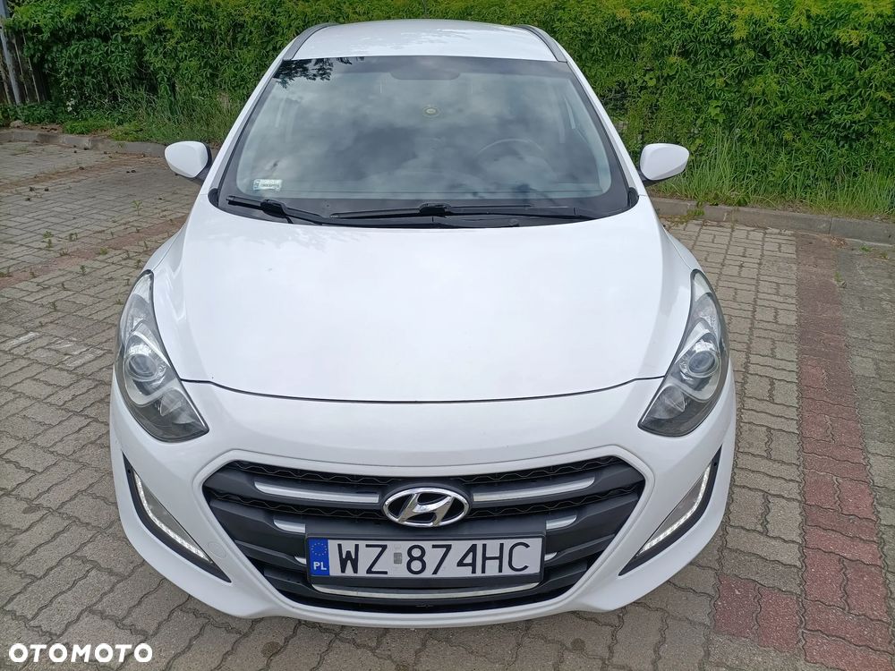 Hyundai i30 1.6 CRDi Comfort - 3