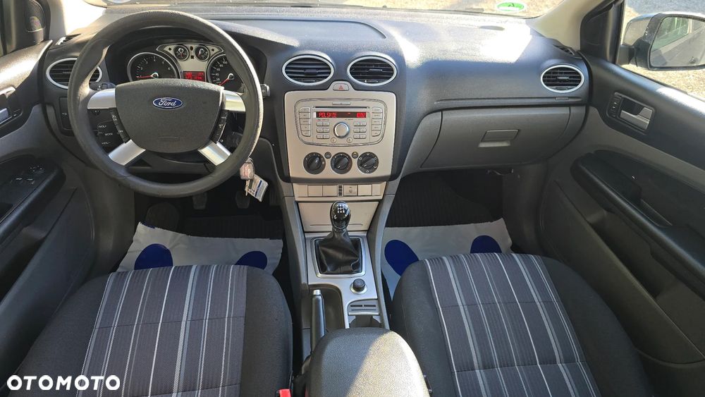 Ford Focus 1.4 16V Ambiente - 7