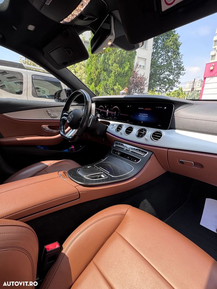 Mercedes-Benz E - 9