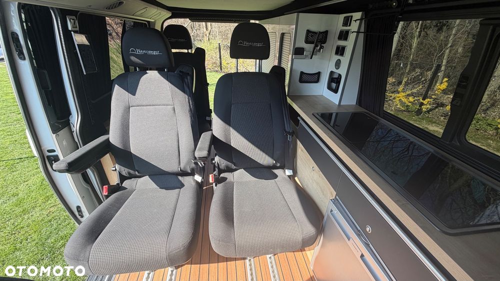 Volkswagen T6.1 - 8