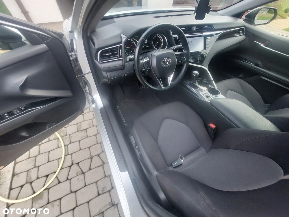 Toyota Camry 2.5 Hybrid Comfort CVT - 9