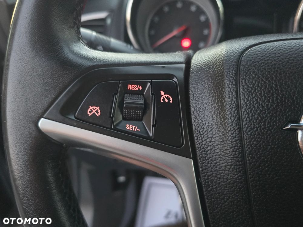 Opel Astra 1.4 Turbo Cosmo - 30