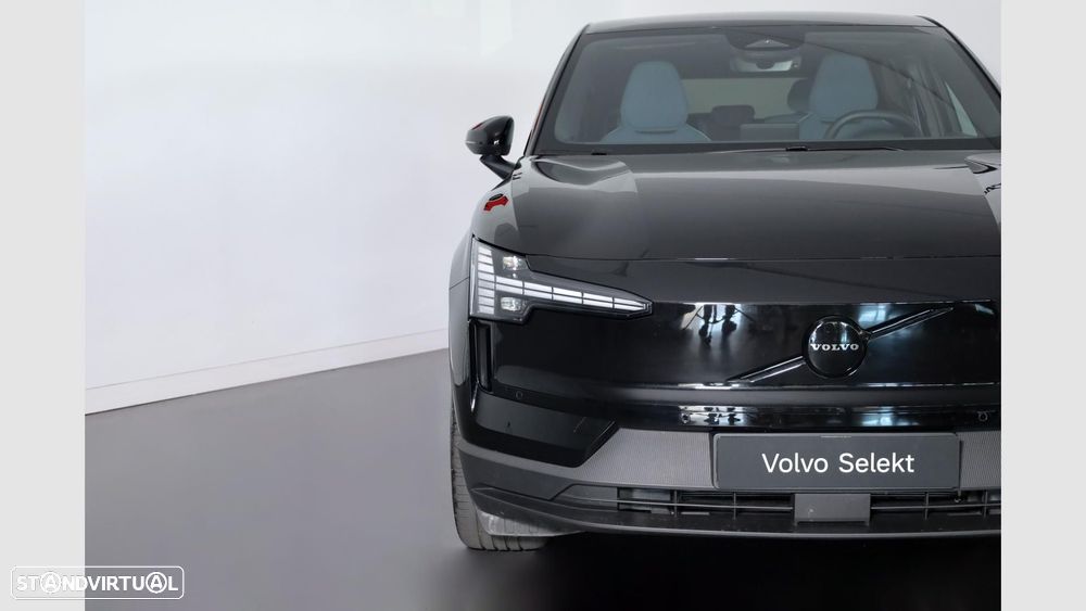 Volvo EX 30 69 kWh Single Motor Extended Range Black Edition — fotografia 7