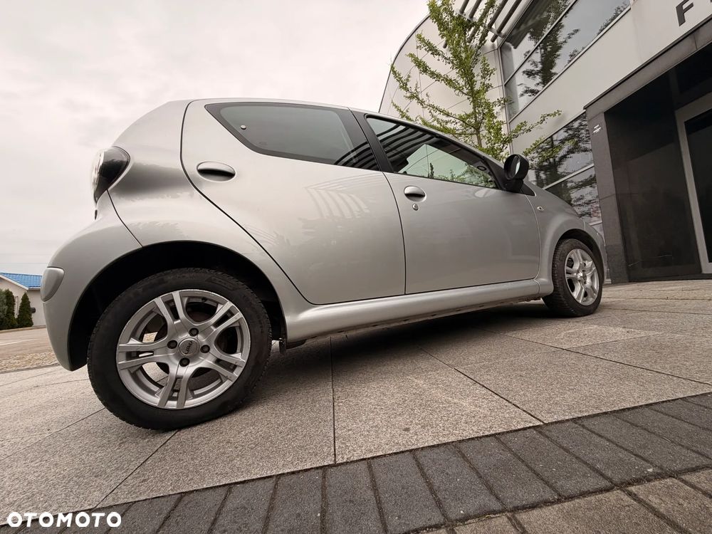 Toyota Aygo 1.0 VVT-i Premium MM - 4