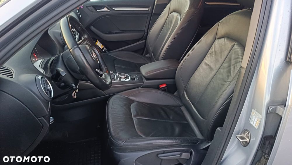 Audi A3 Sportback - 13