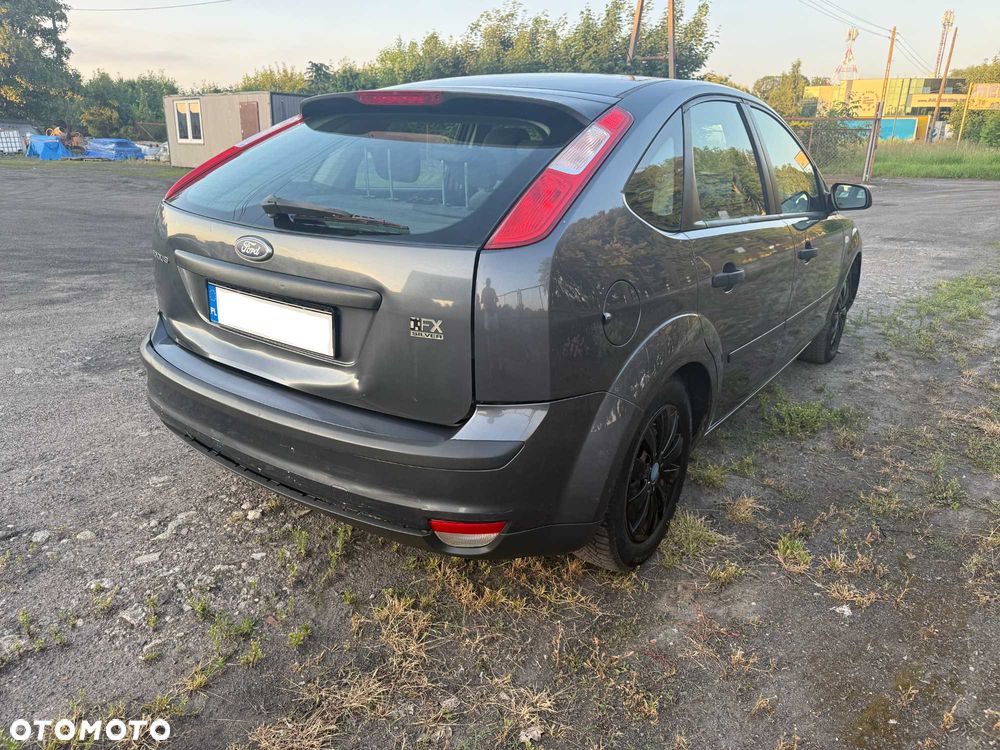 Ford Focus - 8