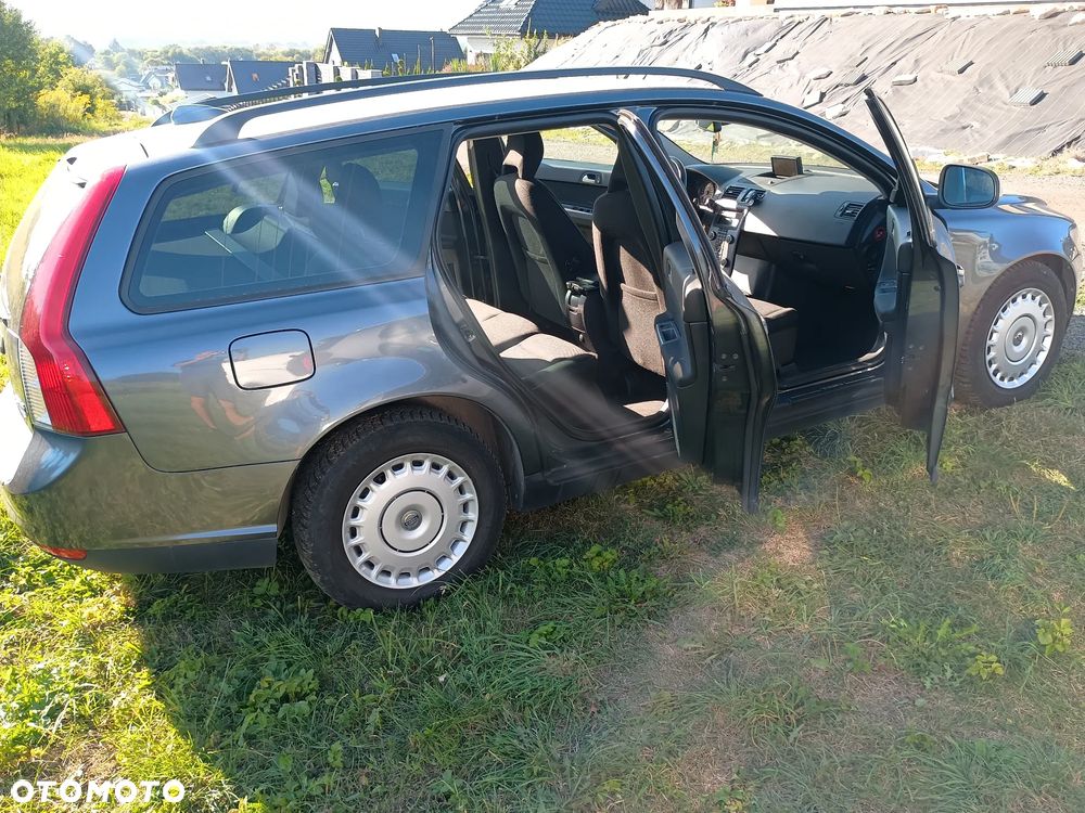 Volvo V50 1.6D DRIVe Momentum Start-Stop - 3