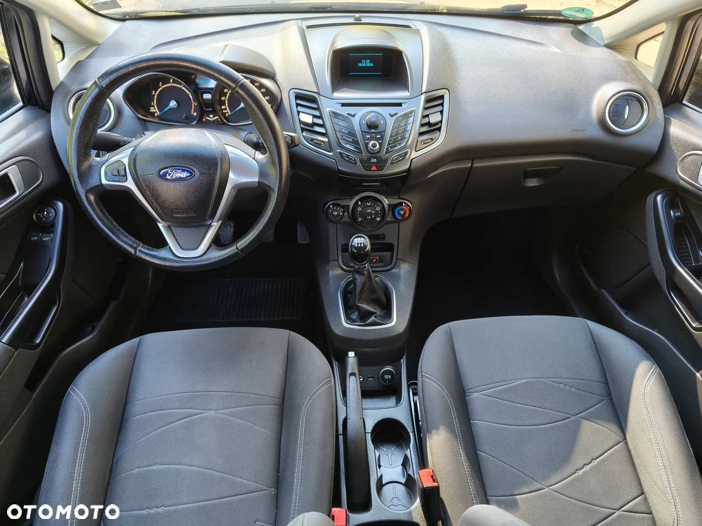 Ford Fiesta - 28