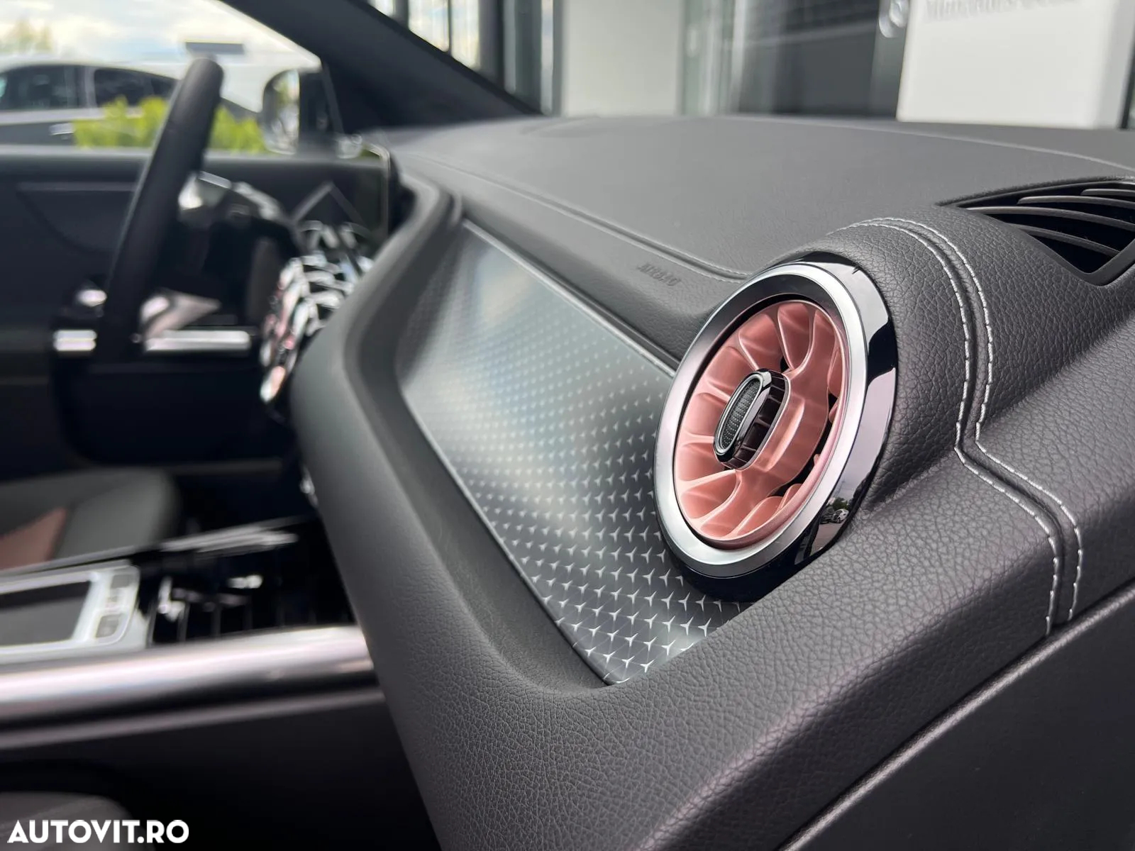 Mercedes-Benz EQA 250+ - 18