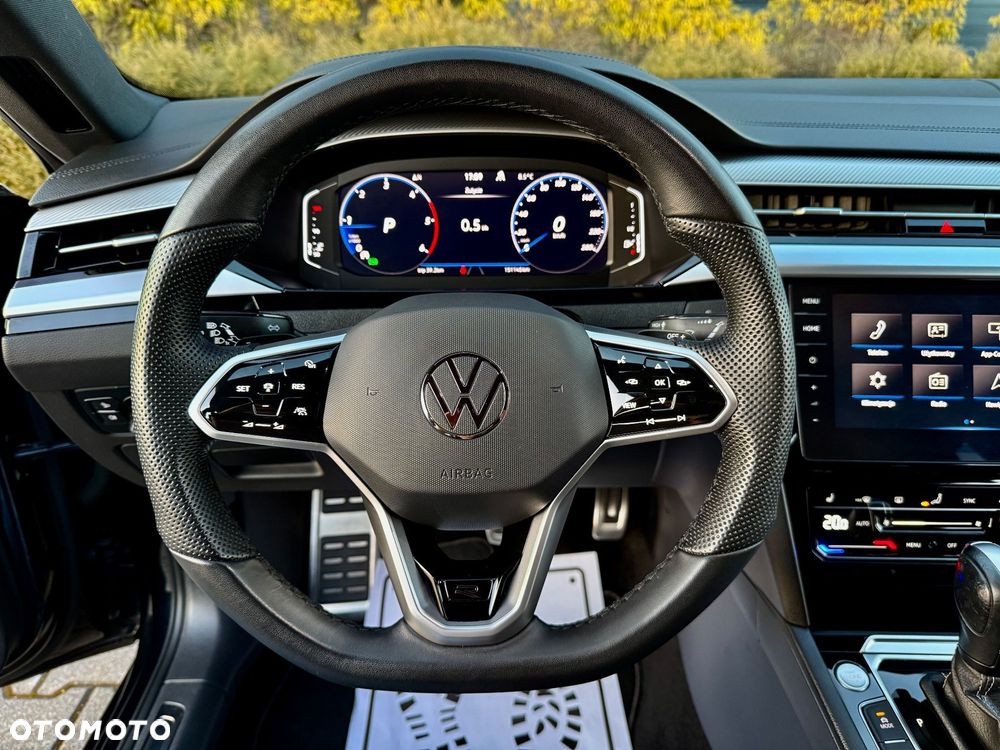 Volkswagen Arteon 2.0 TDI SCR DSG R-Line - 26