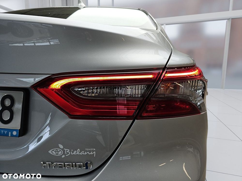 Toyota Camry 2.5 Hybrid Comfort CVT - 30