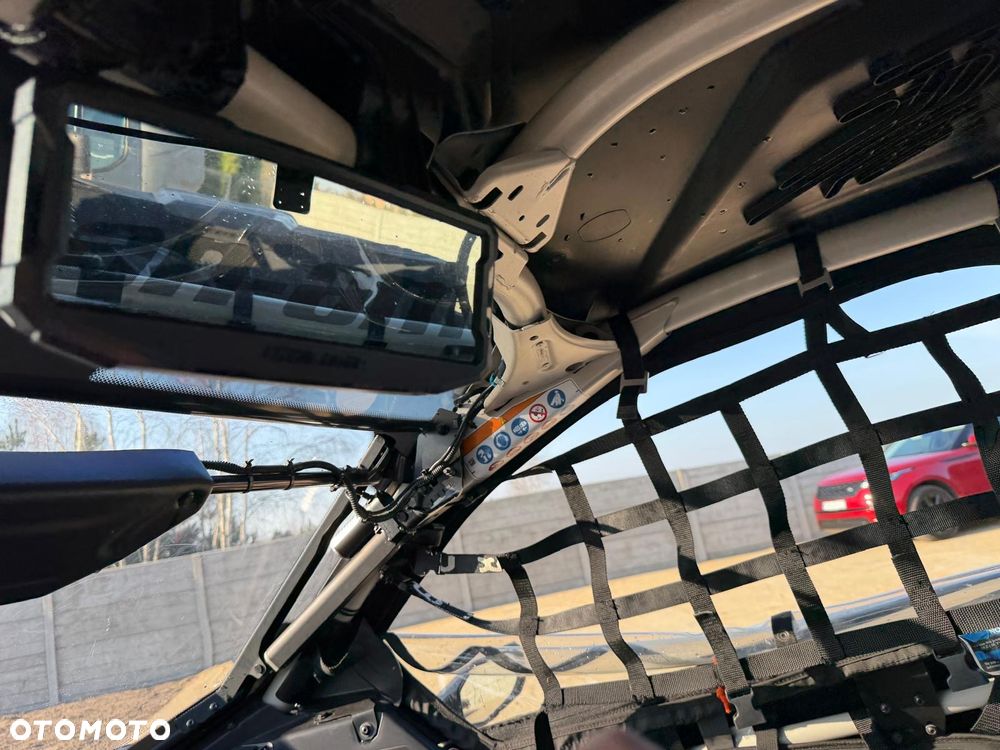 Can-Am Maverick - 16