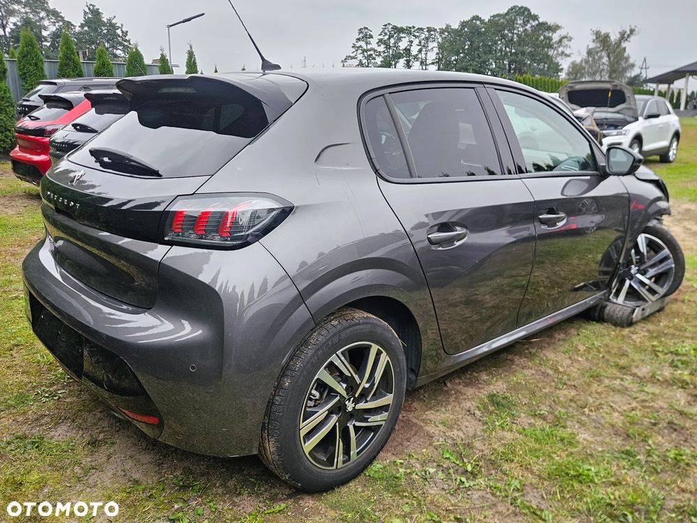 Peugeot 208 1.2 PureTech Allure S&S EAT8 - 4