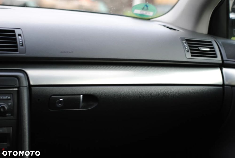 Audi A4 Avant 1.8T - 16