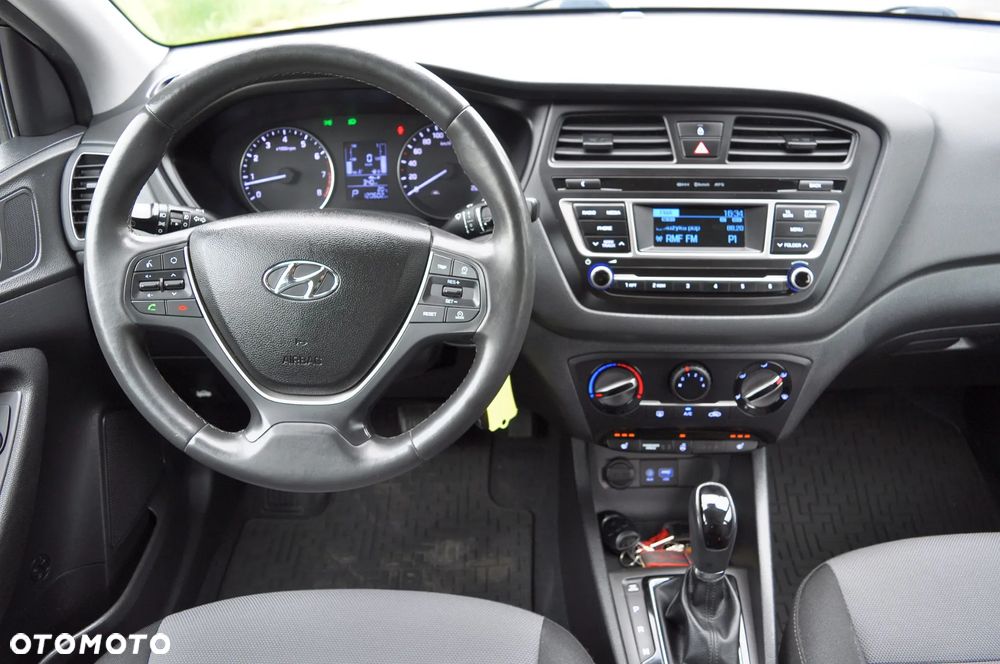 Hyundai i20 1.4 Automatik Style - 30