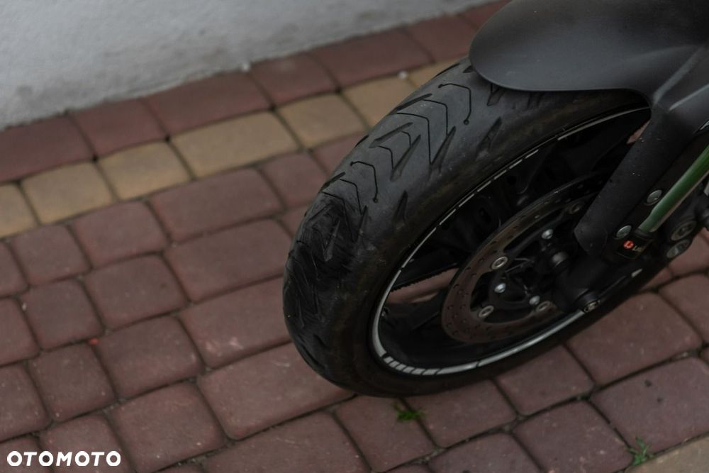 Yamaha MT - 8