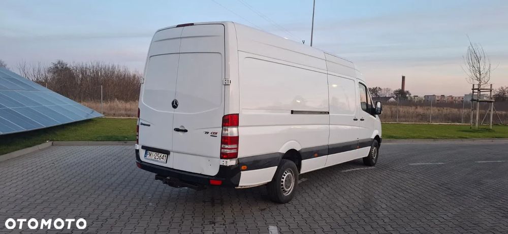 Mercedes-Benz SPRINTER 906 - 14