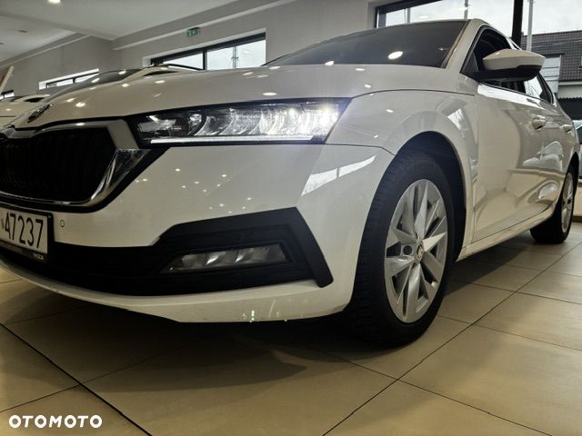 Skoda Octavia 2.0 TDI Ambition DSG - 6