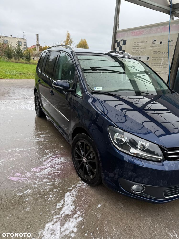 Volkswagen Touran 2010 photo 3