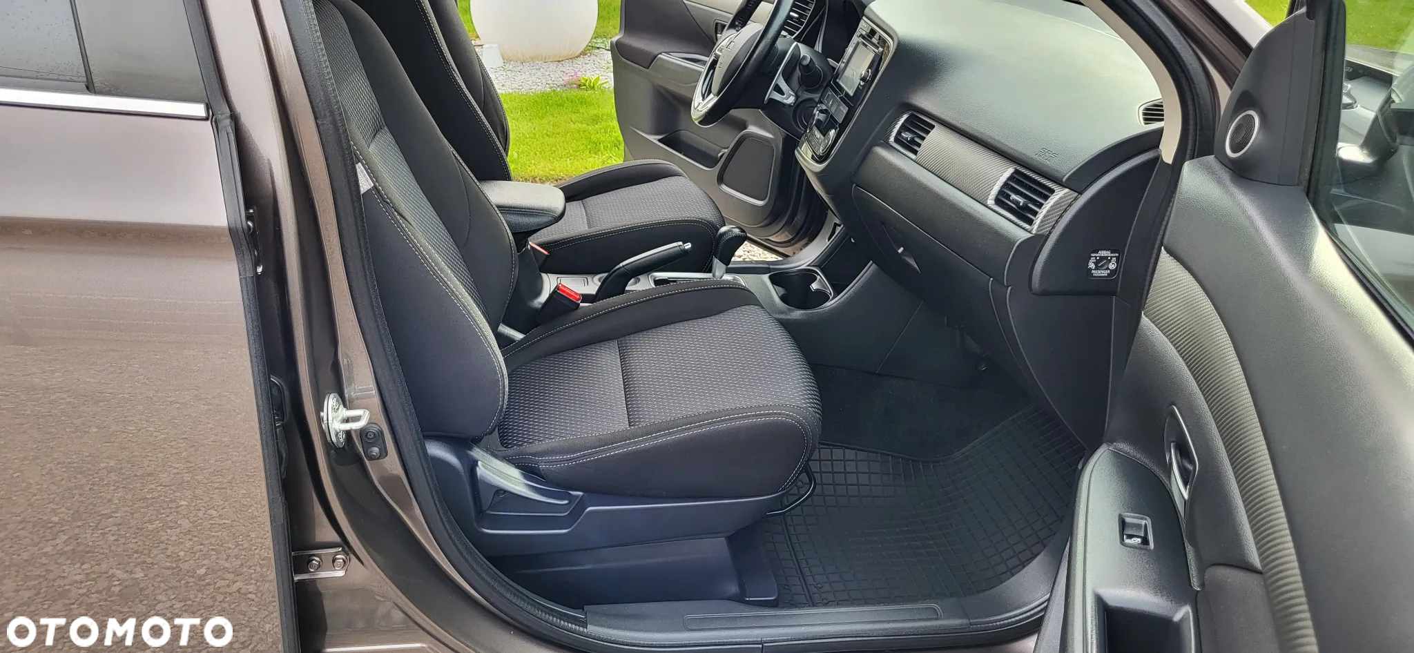 Mitsubishi Outlander 2.0 Intense + 4WD CVT - 16