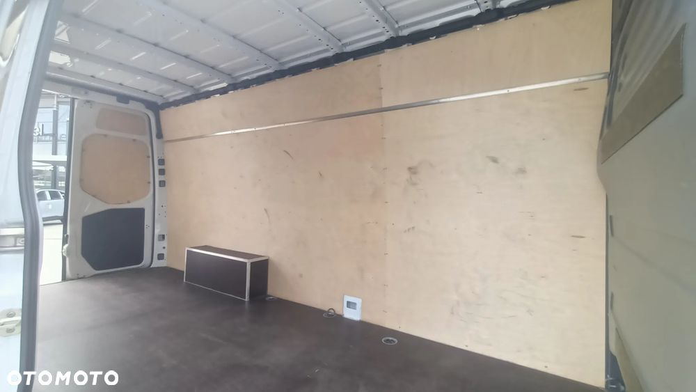 Mercedes-Benz SPRINTER - 15