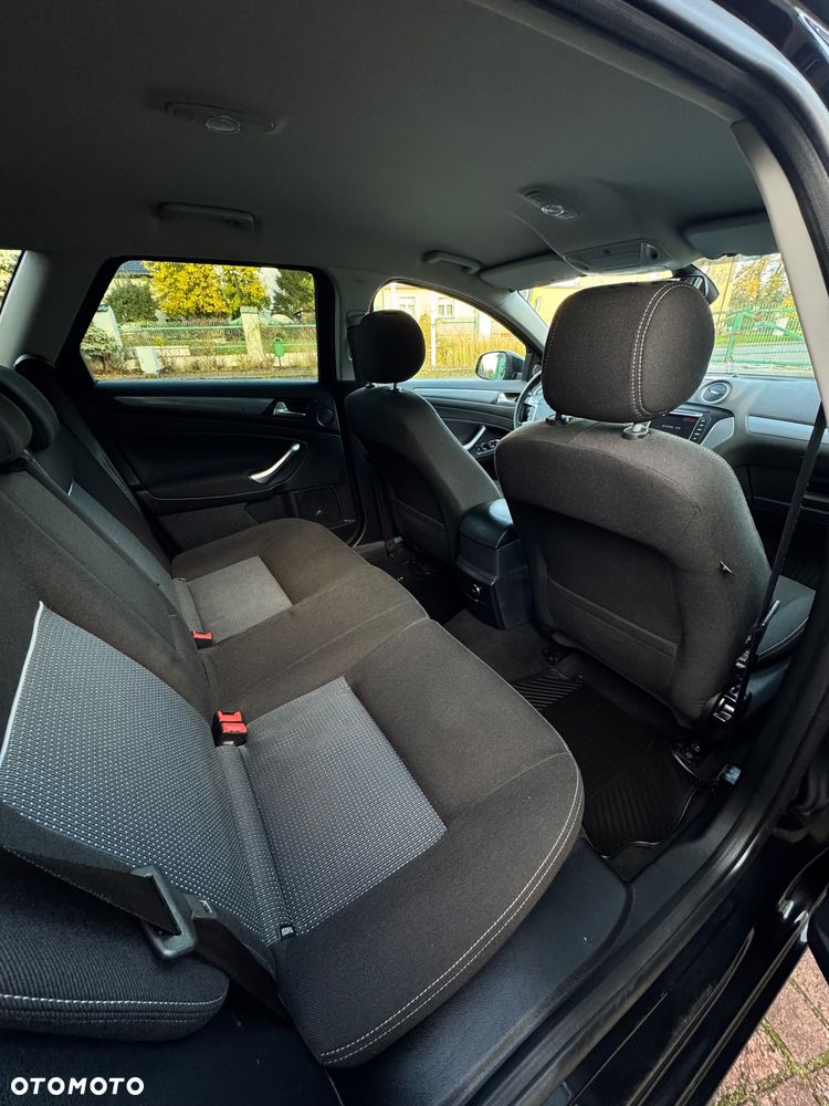 Ford Mondeo - 9