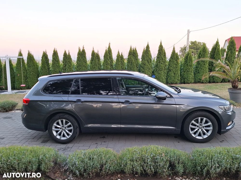 Volkswagen Passat 1.6 TDI Comfortline - 12