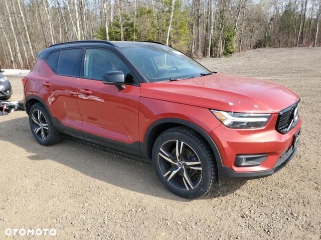 Volvo XC 40 T5 AWD R-Design - 1