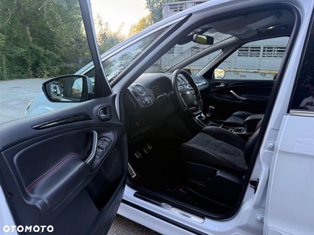 Ford S-Max - 7