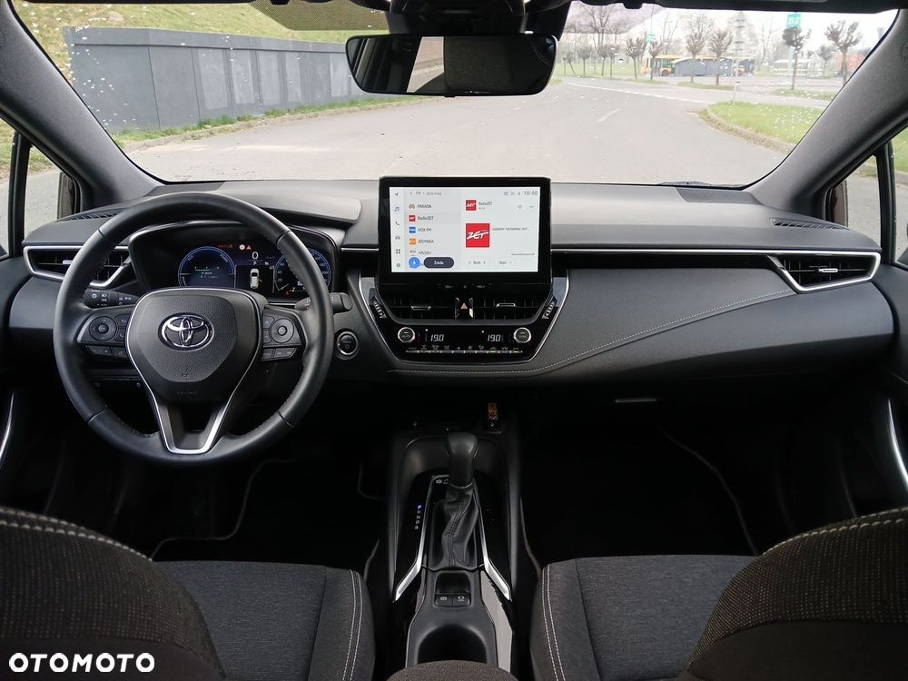 Toyota Corolla 1.8 Hybrid Comfort - 23