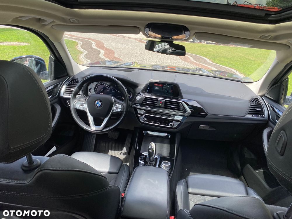 BMW X3 xDrive20d Luxury Line - 10