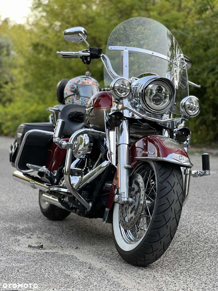 Harley-Davidson Touring Road King - 19