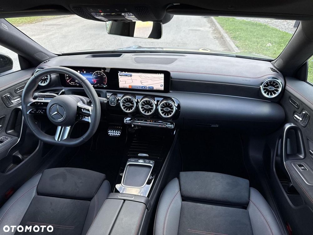 Mercedes-Benz CLA - 19