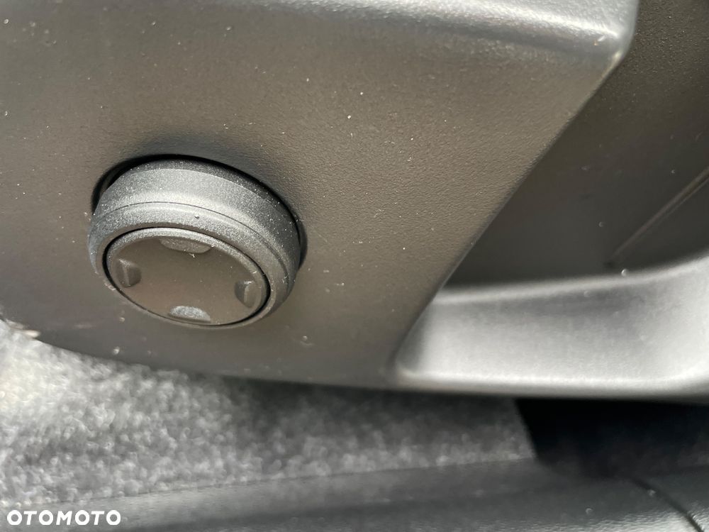 Volvo XC 40 D3 Momentum - 29