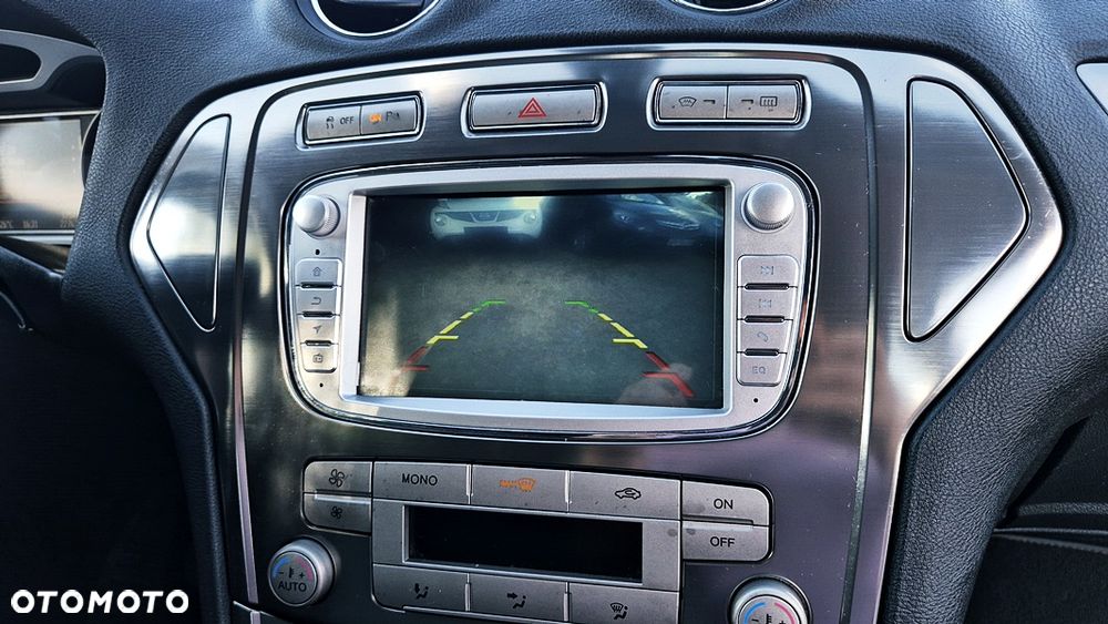 Ford Mondeo - 40